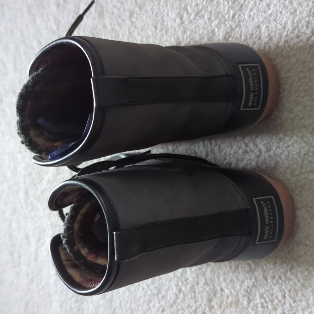 Simply Southern Duck Boots - Picture 5 of 8